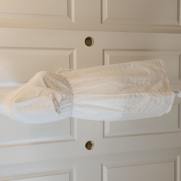 La Blanca White Short Sleeve Eyelet Swim Cover Up Size S - Picture 8 of 10